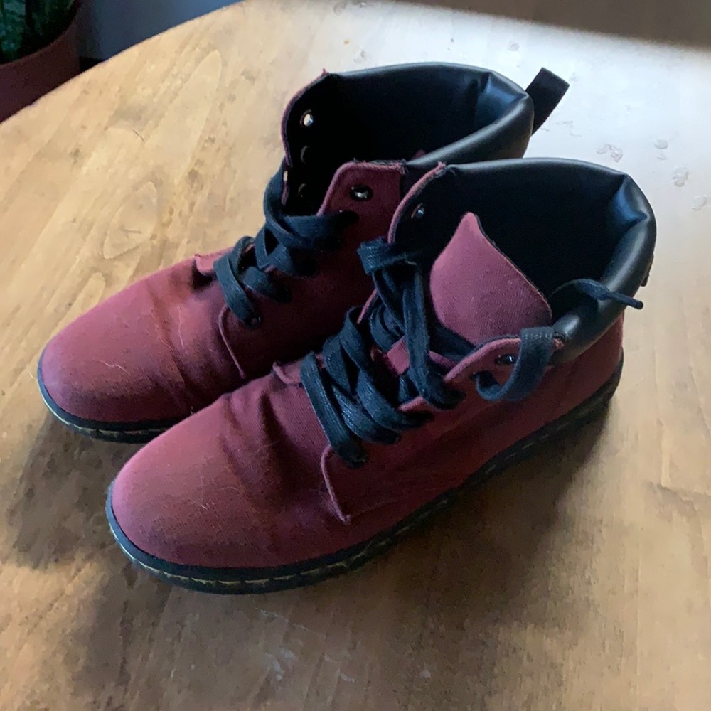 Dr Marten Sneakers